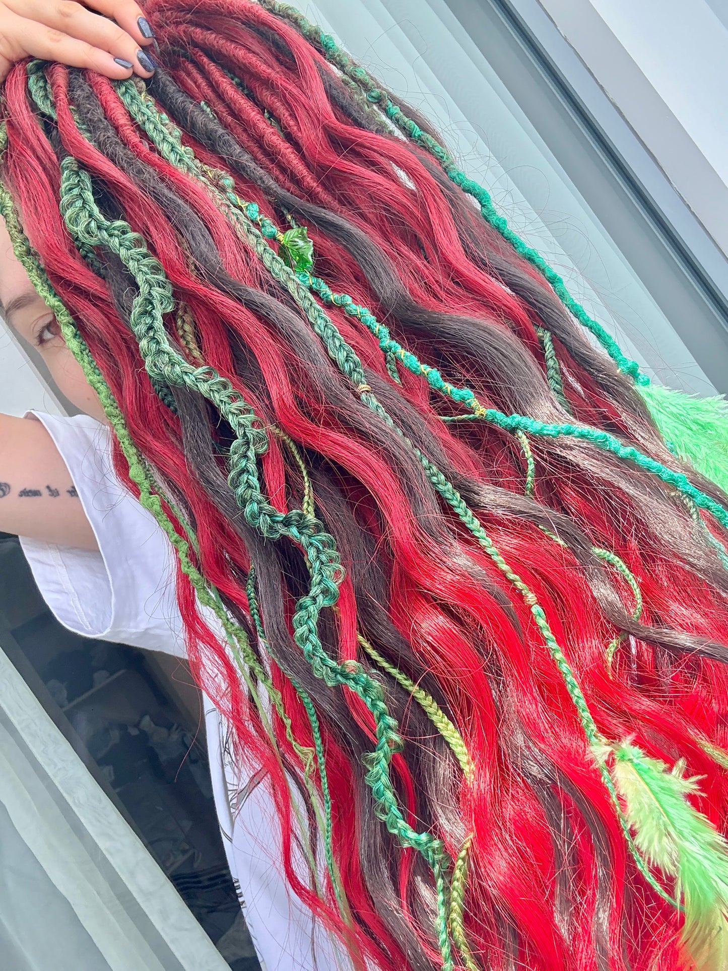 Burning Ivy Dreadlocks – Red, Green & Black Curly Fantasy DE Hair Extensions