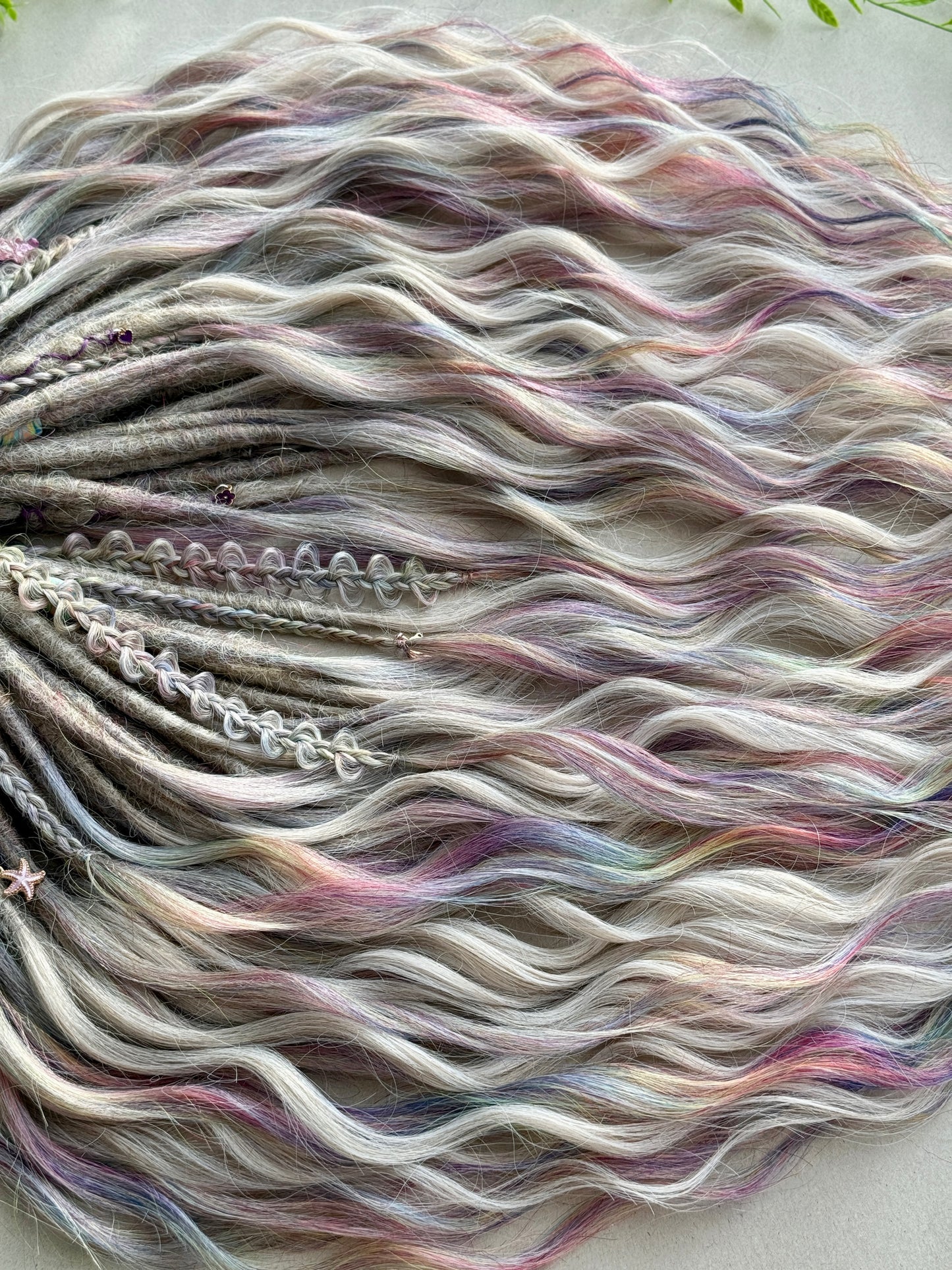 Sunborn Dreadlocks – Rainbow Fantasy Hair Extensions with Blonde Curls (DE / SE)