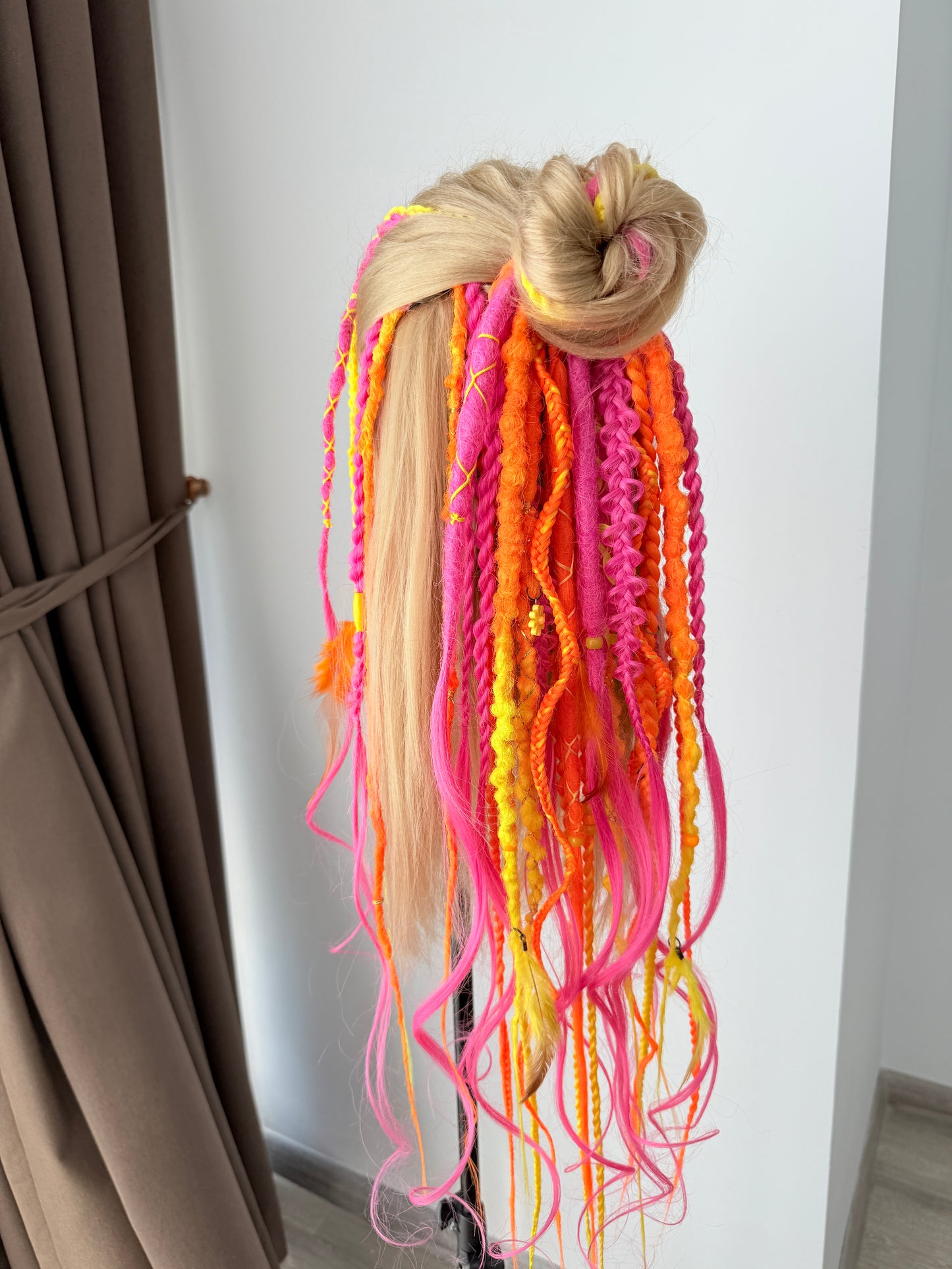 Neon Dread Hair Accessories Set – Scrunchie + 4 Clips, UV Reactive Festival Hair